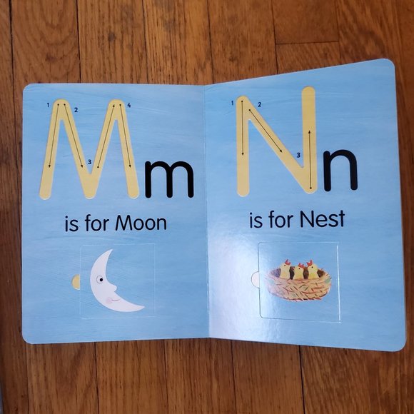 Collection of 4 Children's Board Books - EUC - Picture 5 of 6